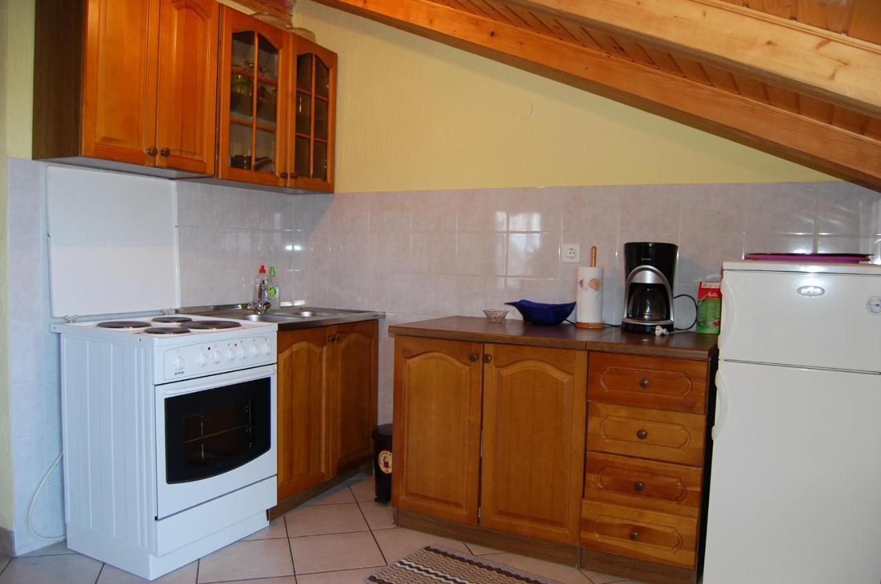 Apartment Ivan By El-Pi Tours Malinska Buitenkant foto