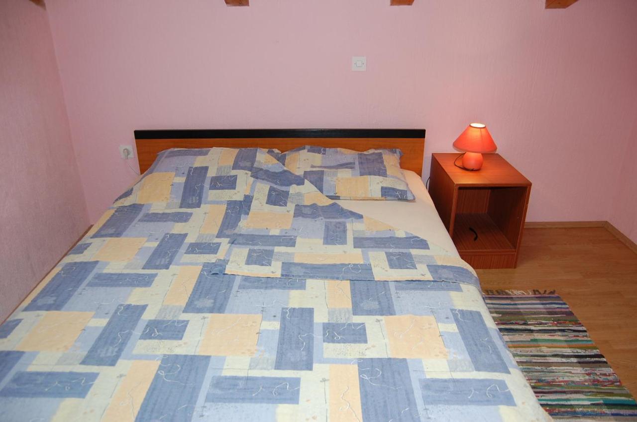 Apartment Ivan By El-Pi Tours Malinska Buitenkant foto